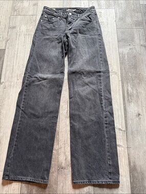 Women’s Levi Jeans Size 25